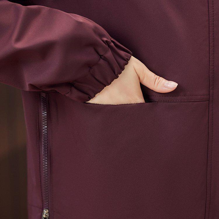 Stylish Spring Windbreaker for Middle-Aged Women - Lightweight, Fashionable, Large Size Jacket for Spring and Autumn