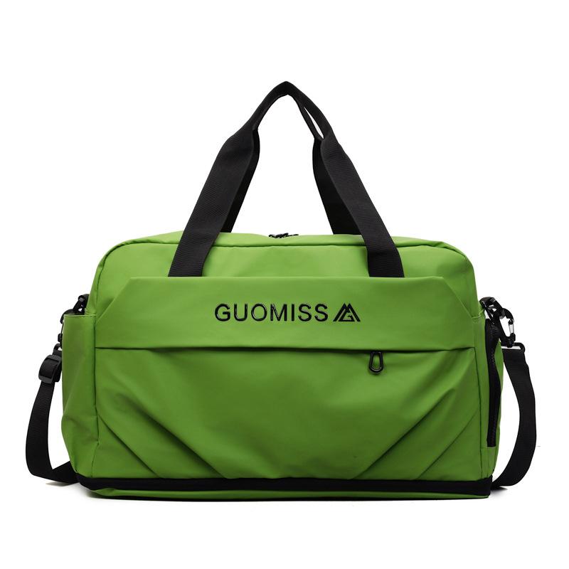 

New sports bag large capacity luggage simple waterproof bag dry and wet separation fitness bag travel backpack зелений