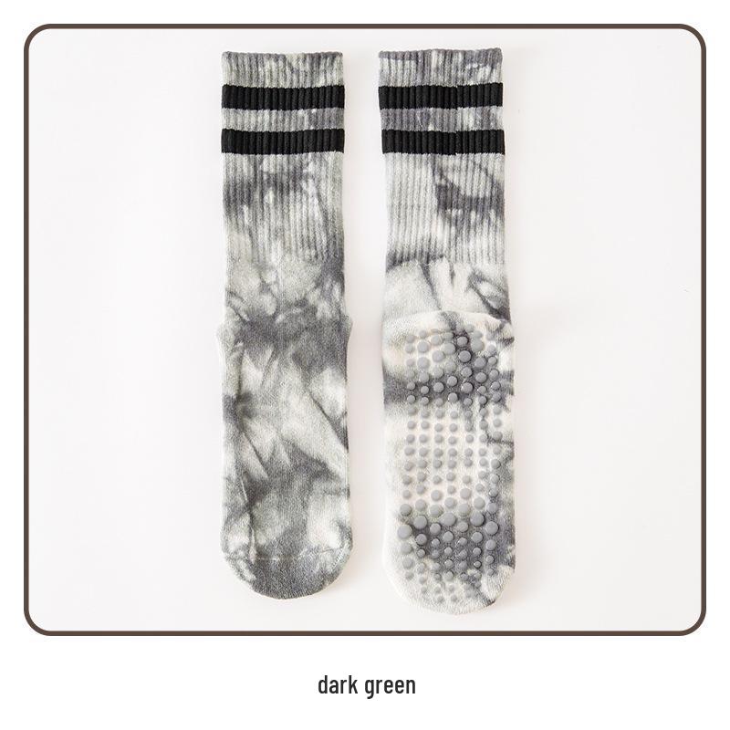 Damfärgglada batikmönstrade halkfria frottésockor i mellanhöjd av bomull för yoga och pilates