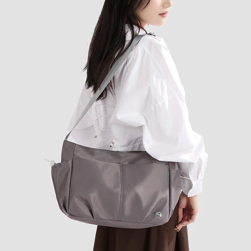 

Women s Nylon Crossbody Bag Mother Bag бежевий