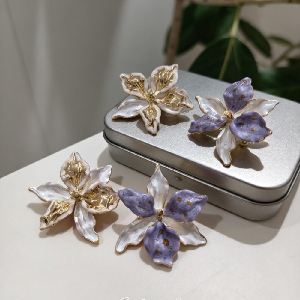 1 pair Luxury Enamel Iris Earrings Zinc Zinc Alloy Metal Flower Ear Studs Golden and Silver Earrings  Banquet
