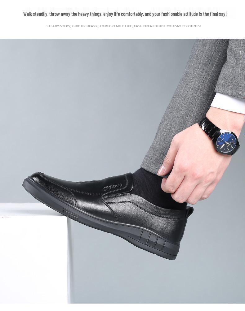 Men's Versatile Low-top Leather Shoes - Fashionable, Comfortable, Soft Sole for Middle-aged and Elderly.