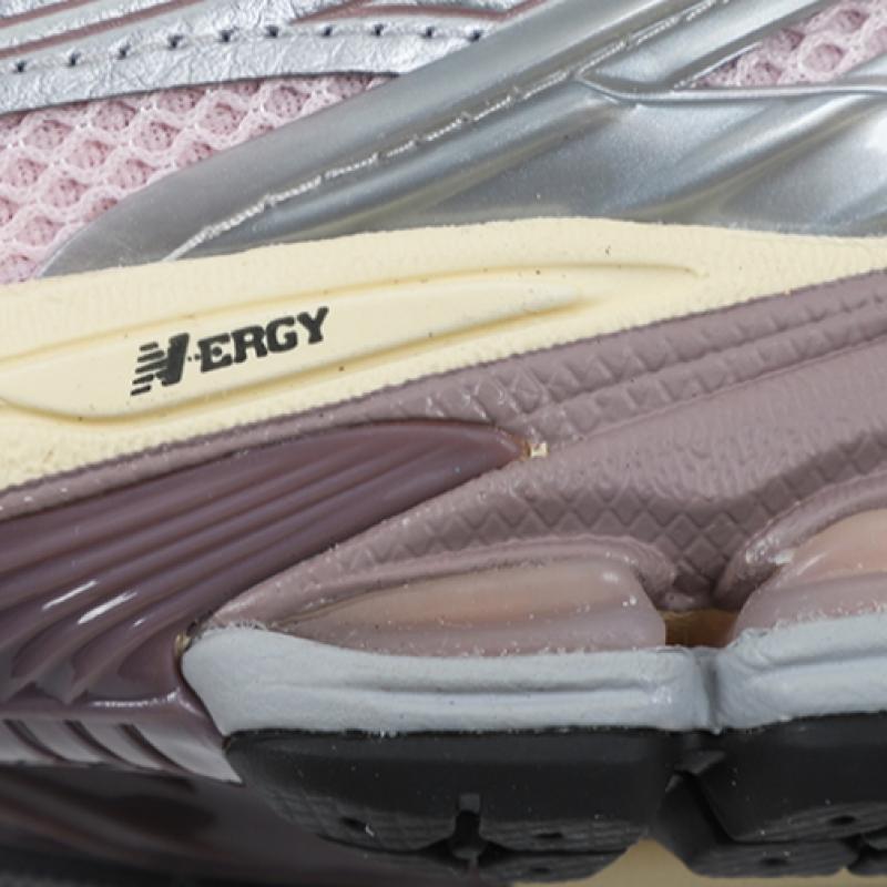 New Balance 1906r Rose Sugar