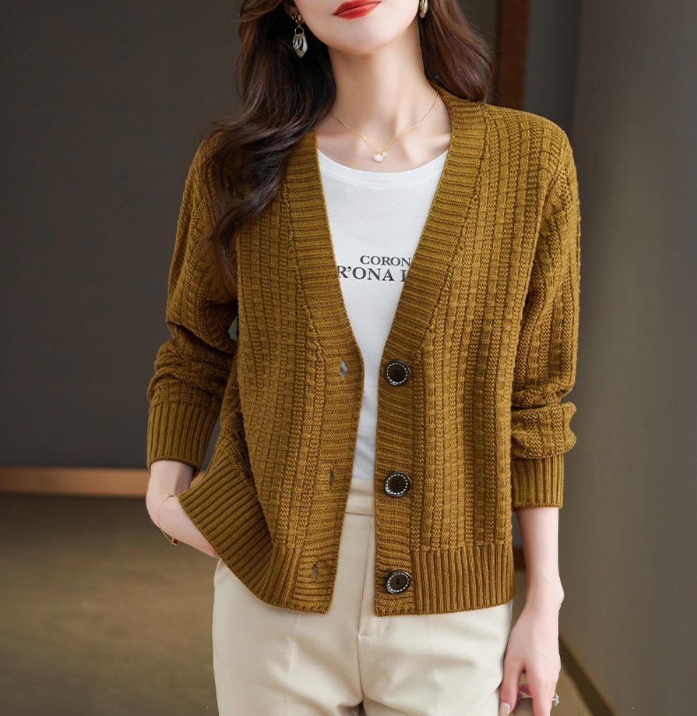 Women's V-Neck Knitted Sweater - 2026 Autumn/Winter, Loose Fit, Versatile, Fashionable Knitwear, Casual Lazy Style.