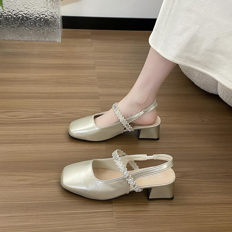 Thick heel Mary Jane bag head sandals female 2025 summer new fairy wind water diamond word with square head shallow mouth single shoes