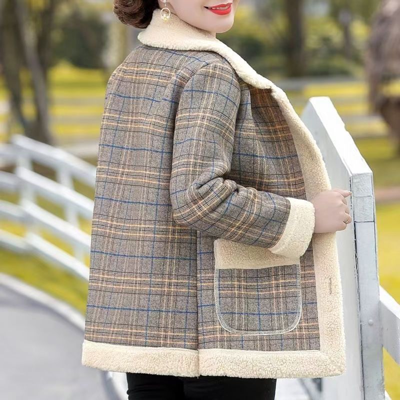 Autumn Winter Outerwear Thickened Fleece Lined Loose plus Size Warm Top for Mom Fashionable Stylish Elderly Women's Coat
