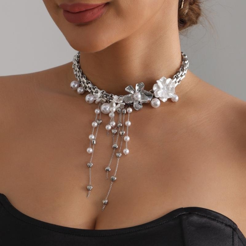 Elegant Flower Design Necklace With Dangling Beaded Tassels Adjustable Length Romance Pearls Accessory