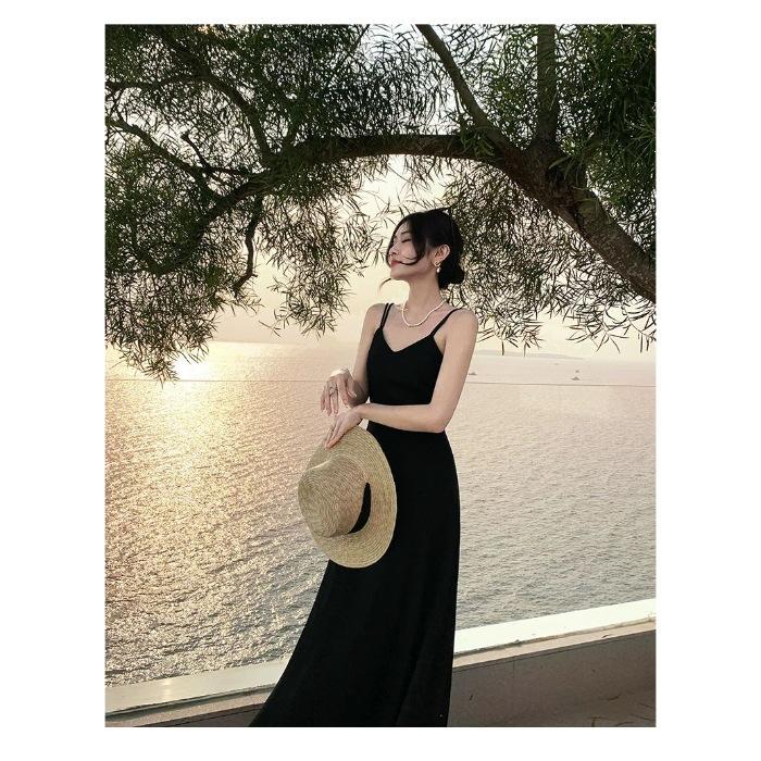 Originalstil: Reise Urlaub Schwarzes Strandkleid, rückenfreies langes Kleid, Slipkleid, Kleid für Damen