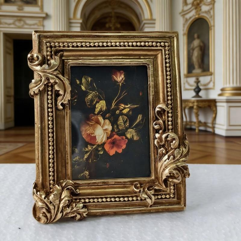 Beautiful Decorated Golden Resins Frame Including Stand And Hook For Photos And Creation