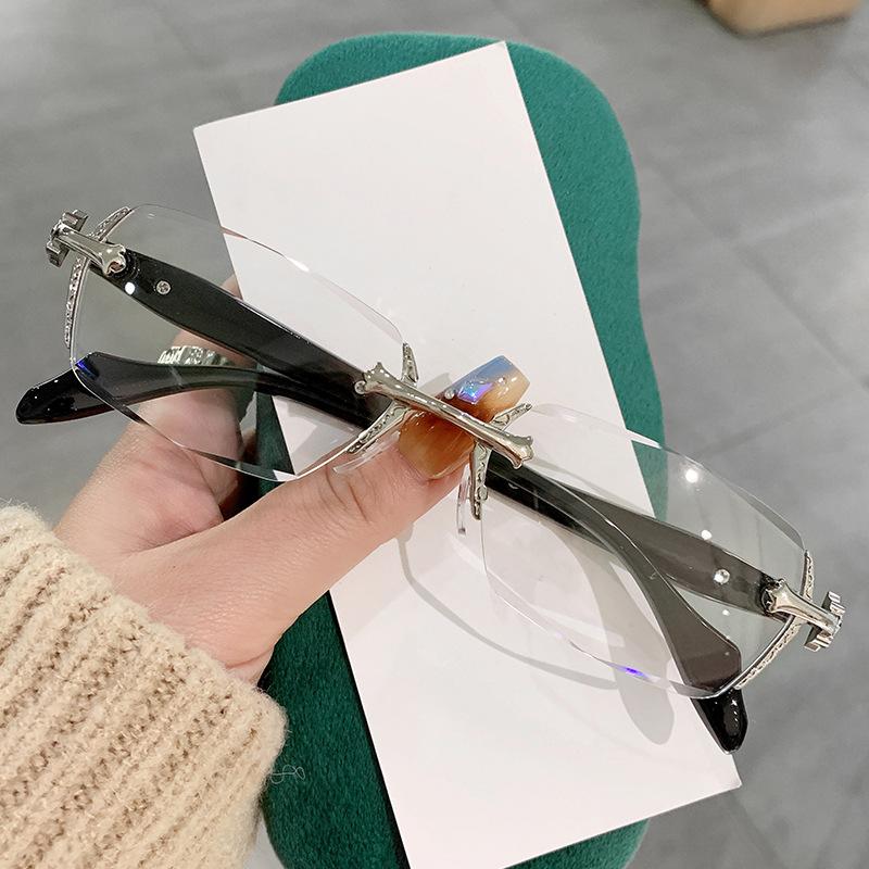 E-Commerce Frameless Men'S And Women'S Photosensitive Color-Changing Reading Glasses Han Fan Anti-Blue Reading Glasses