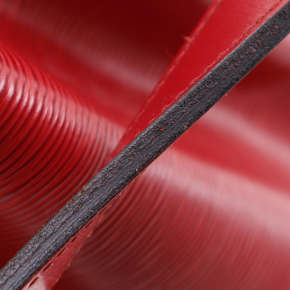 LOUIS VUITTON Petit Noe Shoulder Bag M44107 Castilian red Red Epi Leather Women Used