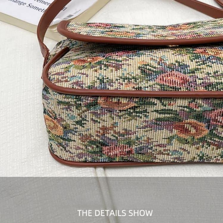 Borsa a tracolla messenger vintage con patta floreale da donna