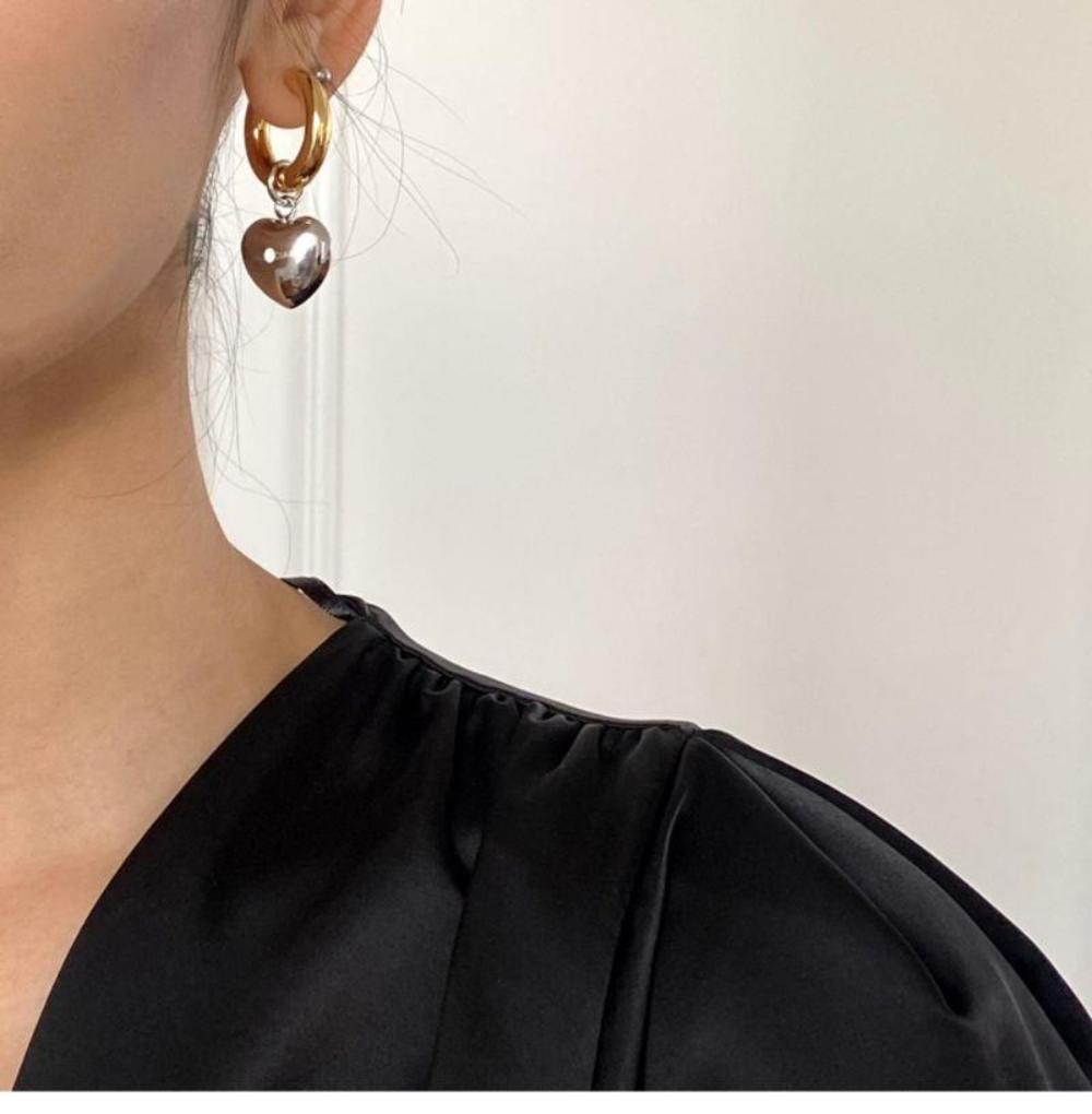 Personality Enfashion Metal Heart Dangle Korea Earrings for Women Charm Gold Color Hoop Earrings Luxury Jewelry Accessories Gift