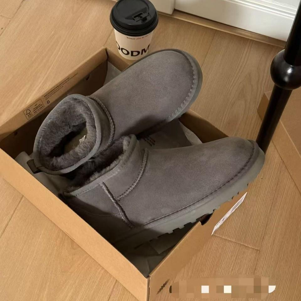 Winter Unisex Mini Snow Boots - Thick Fleece Lined, Warm Lambskin Wool, Flat Bottom Shoes