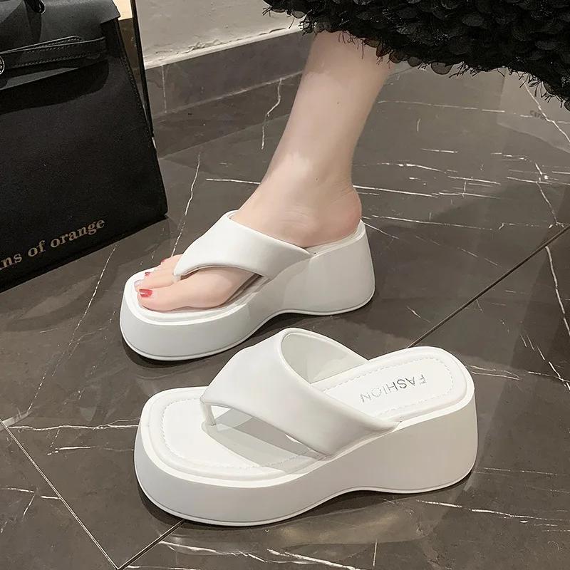 Fashion Thick-soled Heightening Cool Slippers Women's Summer Wear Muffin Bottom Flip-flops Pinch Feet Non-slip Beach Shoes