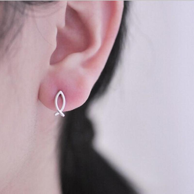 Minimalist Geometric Fish Cutout Animal Stud Earrings for Women