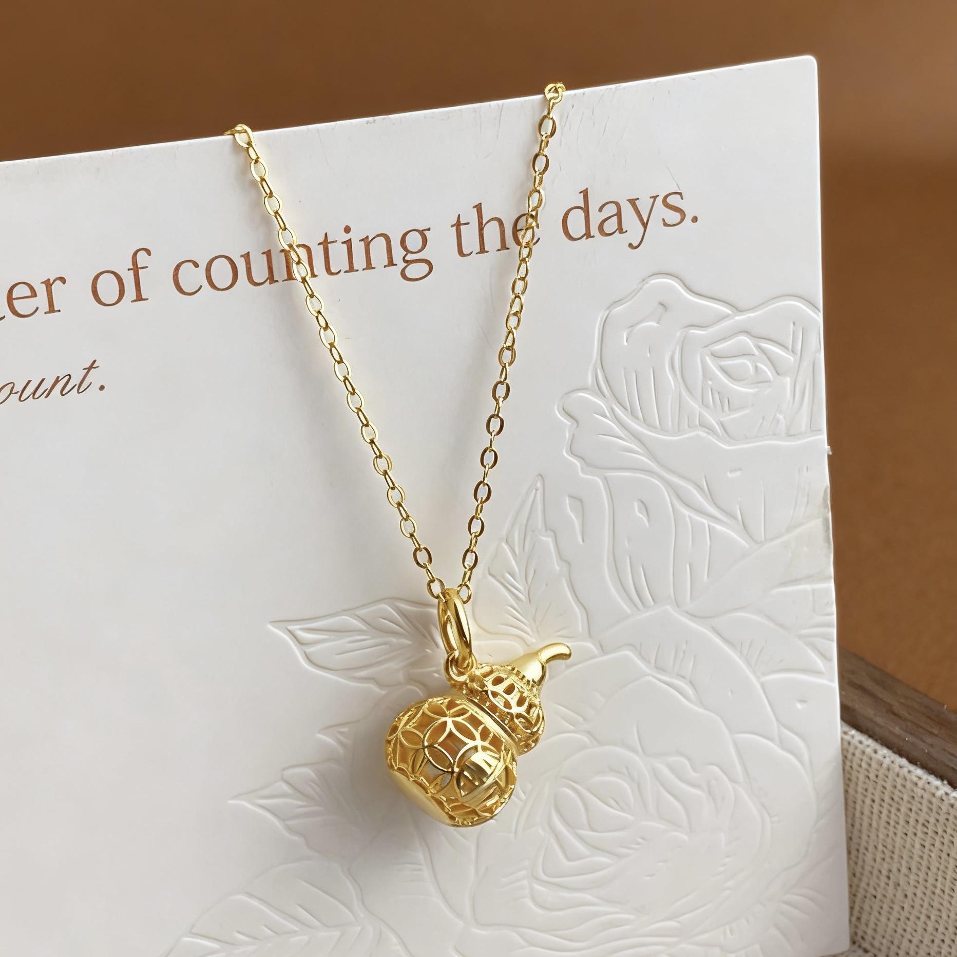 Classic Hollow Gourd Fu Lu Necklace: Chinese Style Versatile Pendant on a Copper Clavicle Chain