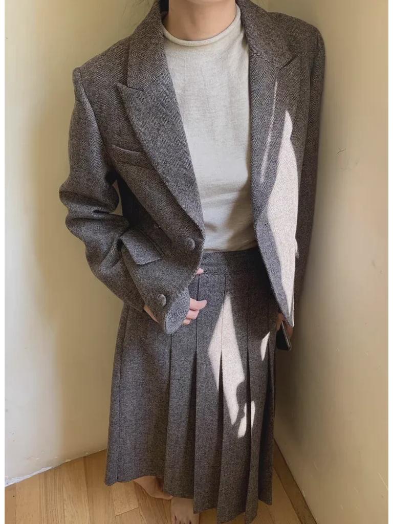 Chic Herringbone Wool Short Coat and Pleated Skirt Set for Women