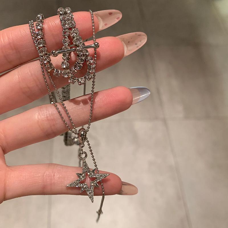 Multi-layer Star Pendant, Fringed Necklace, Fashionable Niche Design, Light Luxury and Versatile, High-end Necklace Accessories for Women