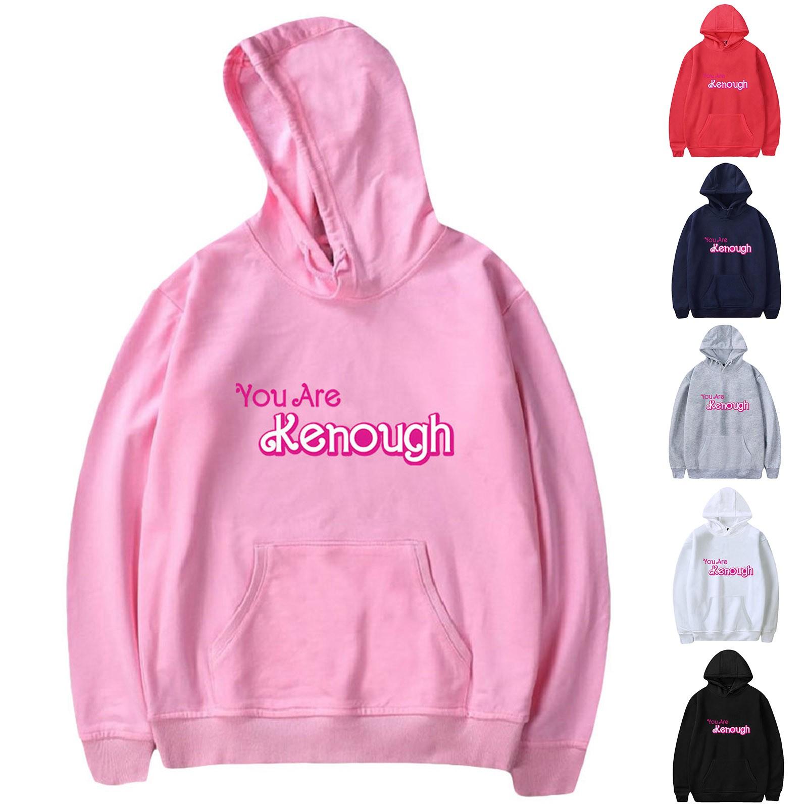 

Живой фильм, окружающий модный свитер с принтом L чёрный