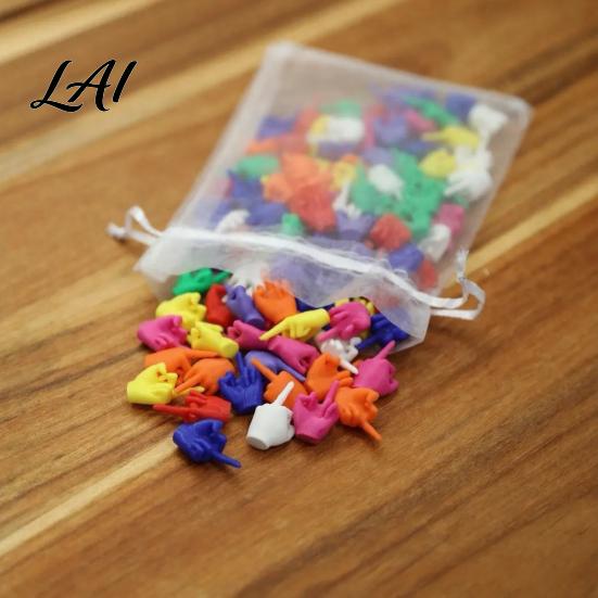 Mini Middle Finger Set 25/50/100Pcs 3D Printed Set Tiny Colorful for Desk Decor Miniature Hand Gesture Figurine Gag Gift Party Favors Decoration