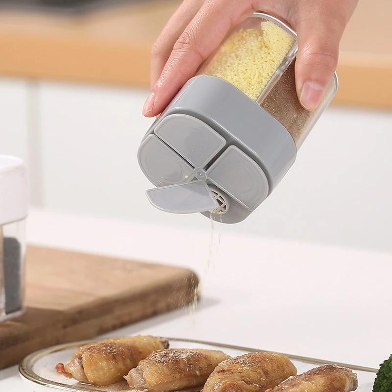 4 In 1 Plastic Salt and Pepper Shaker Transparent Spice Dispenser 4 Compartment Camping Seasoning Jar with Lids for Cooking BBQ