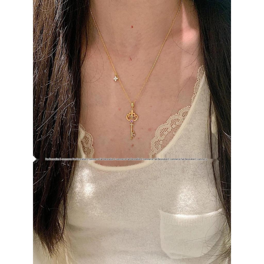 Iris Charm Necklace: Women's Luxury Niche Fashion, Versatile & Trending