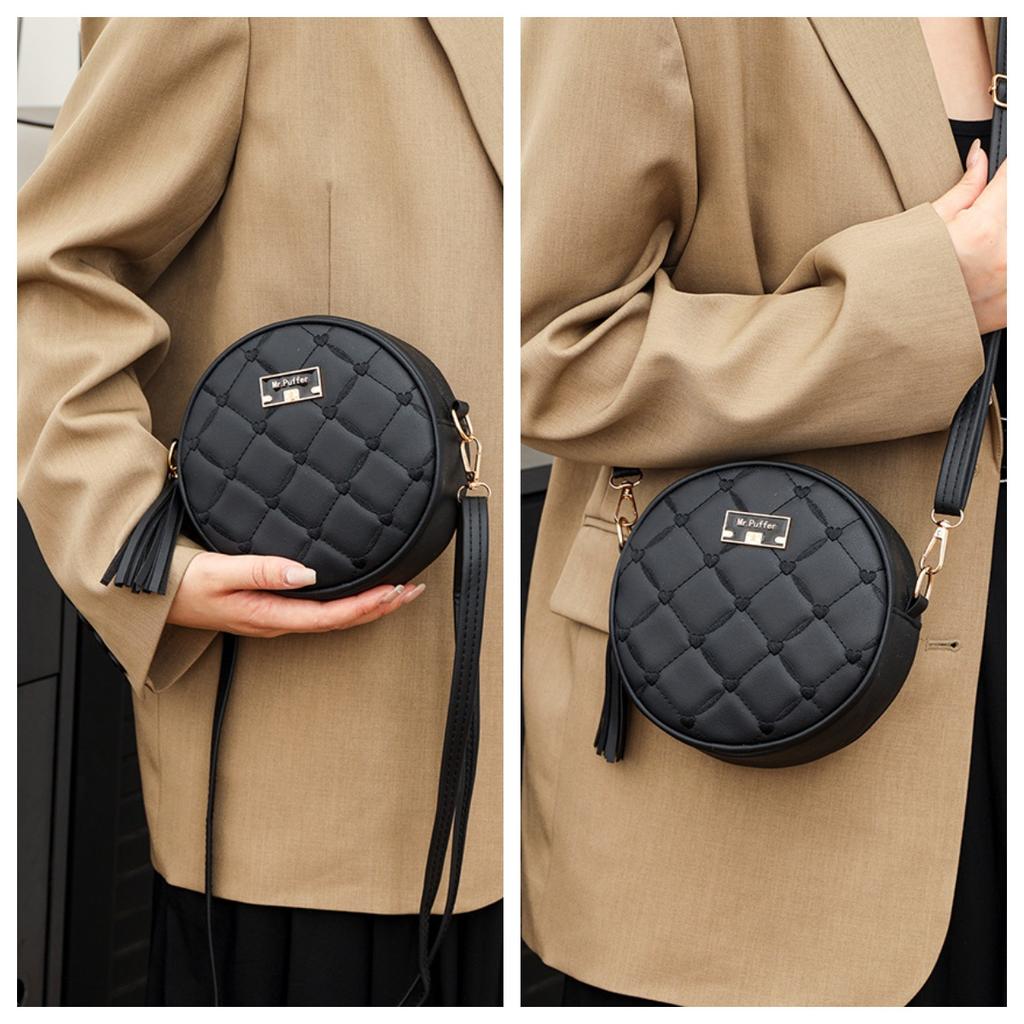 Small Round Bag, Mini Women's Bag, Fashionable Crossbody Bag, Single-shoulder Women's Bag with Heart Embroidery