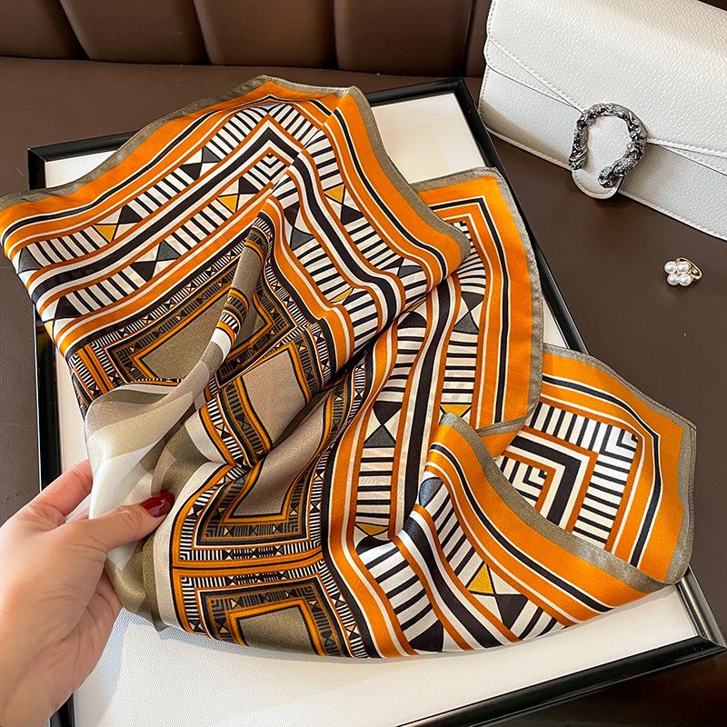 Fashion 100% Nature Silk Square Scarf Women Female Foualrd Neckerchief Neck Ties Small Scarves Shawl Bandana Hijab Pashmina