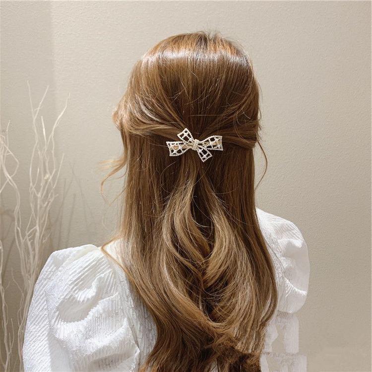 2024 Trendy Korean-French Retro Bow Pearl Hairpin for Women - Elegant Back of Head Accessory