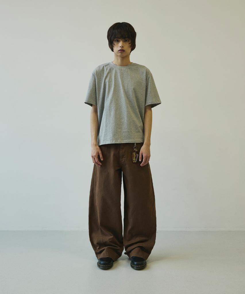 SIGNATURE Twist Curved Cotton Pants [Brown]