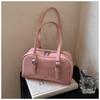 Simple and large-capacity shoulder underarm bag women's new spring and summer fashion commuter baguette bag