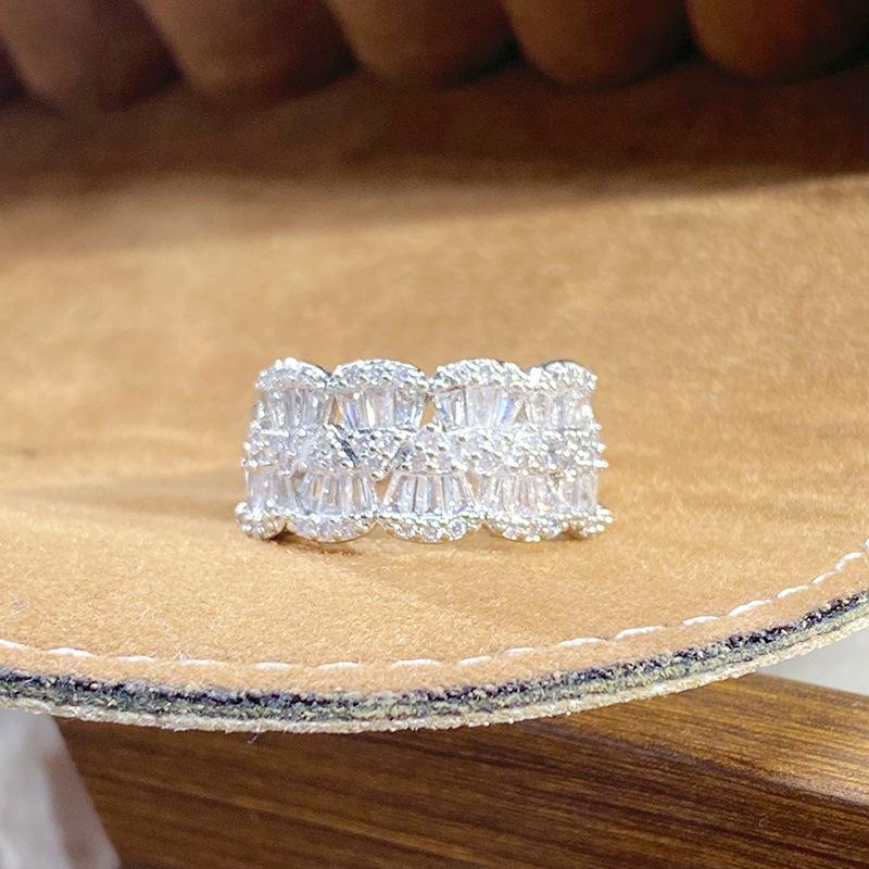 Explosive Ice Diamond Gypsy Star Full Of Diamonds Zir*****Pen Ring Niche Exquisite Light Luxury High-End Ring Woman