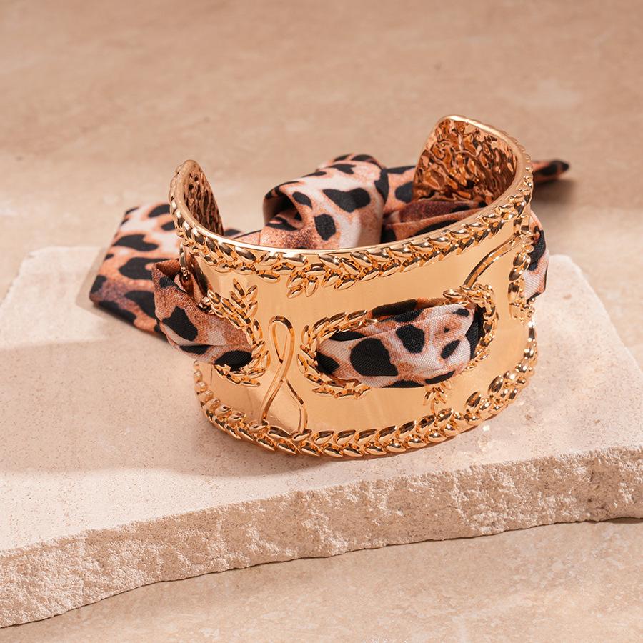 Vintage Ethnic Geometric Silk Scarf Print Bangle – Light Luxury Bracelet