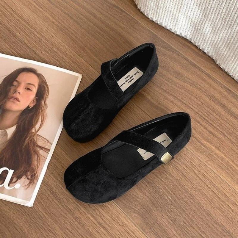 

Красные туфли-лодочки в стиле ретро с круглым носком, неглубоким вырезом и плоской подошвой, женские новые осенние туфли Мэри Джейн на мягкой подошве 35