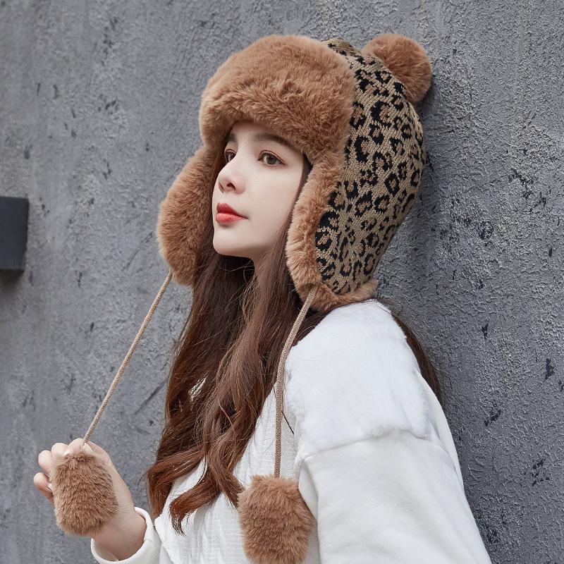 Retro thickened warm rhombus ear protection hat ins windproof Lei Feng hat personalized niche knitted hat female flying hat