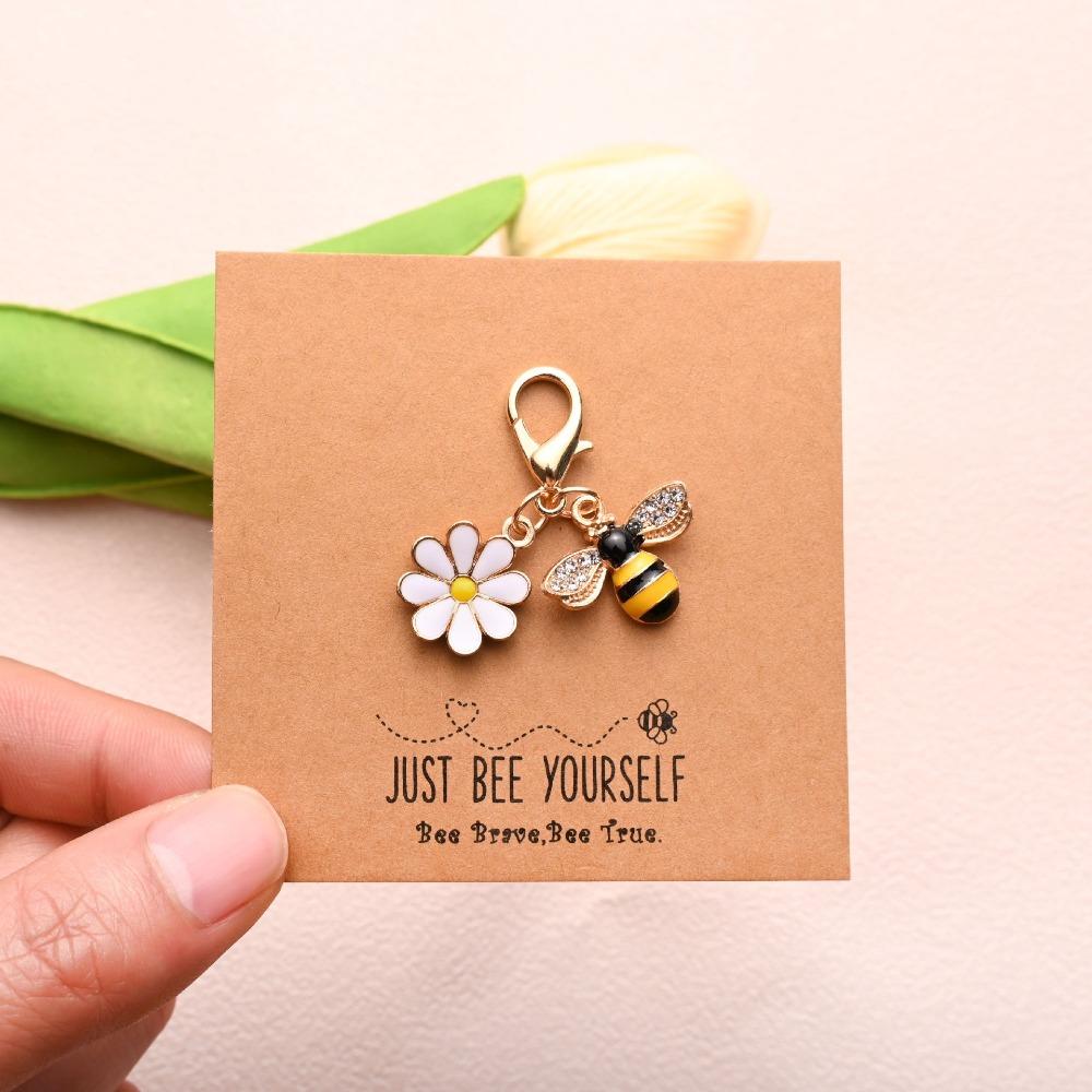 

Flower Shape Bee Flower Keyring 3D Design Backpack Pendant New 3D Metal Keychain Anniversary 3