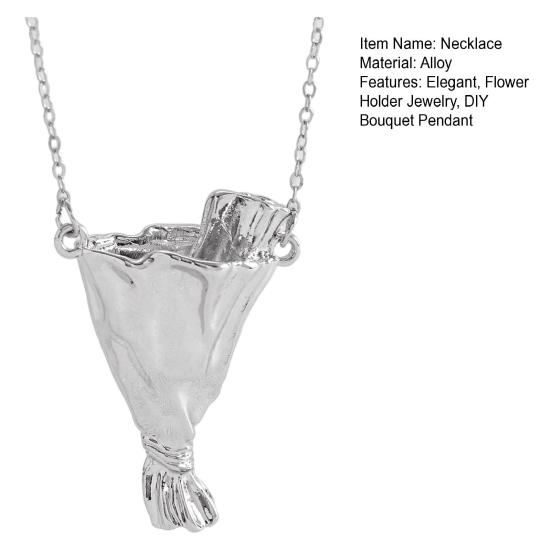 DIY Bouquet Necklace Ladies Flower Holder Necklace Elegant Bouquet Necklace Insert Preserved Dried Flowers Gift for Women Flowers Not