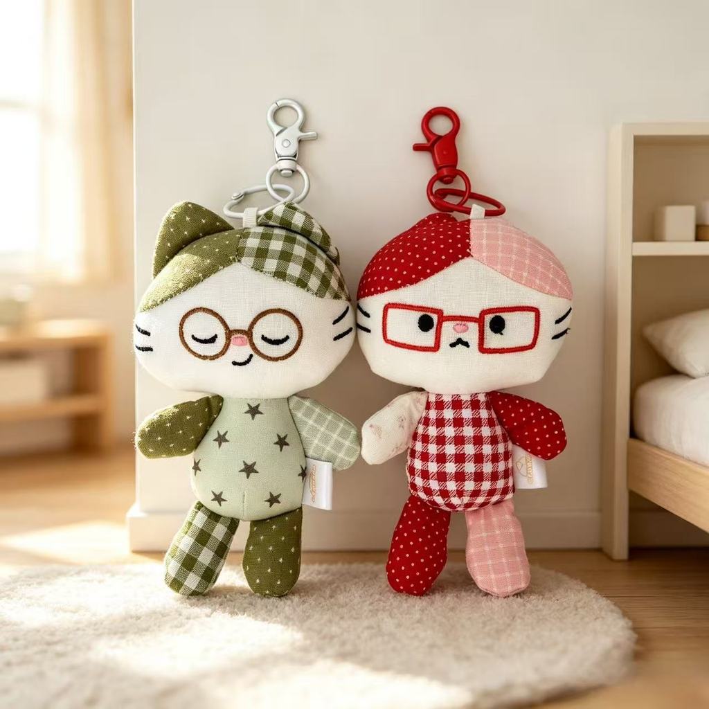 Cat Plush Toy Keychain With Polyester Fiber For Kids And Gift Souvenir