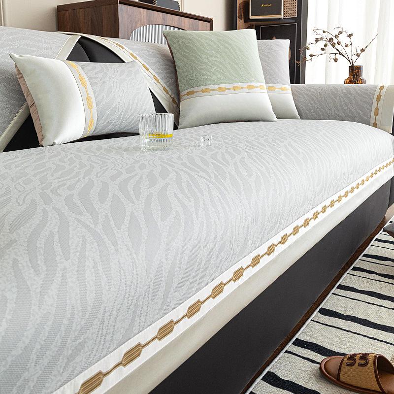 

Light Luxury Advanced Modern Sitting Ice Non-Slip Sofa Cushion Sensual Silk Light Cover Cushion Cool Simple Hair Cover Extreme Summer Mat Wind 70*70cm