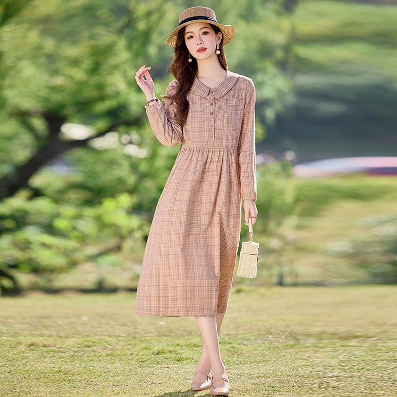 2025 Spring Women's Plaid Waist-Slimming Long Sleeve Dress with Turn-Down Collar