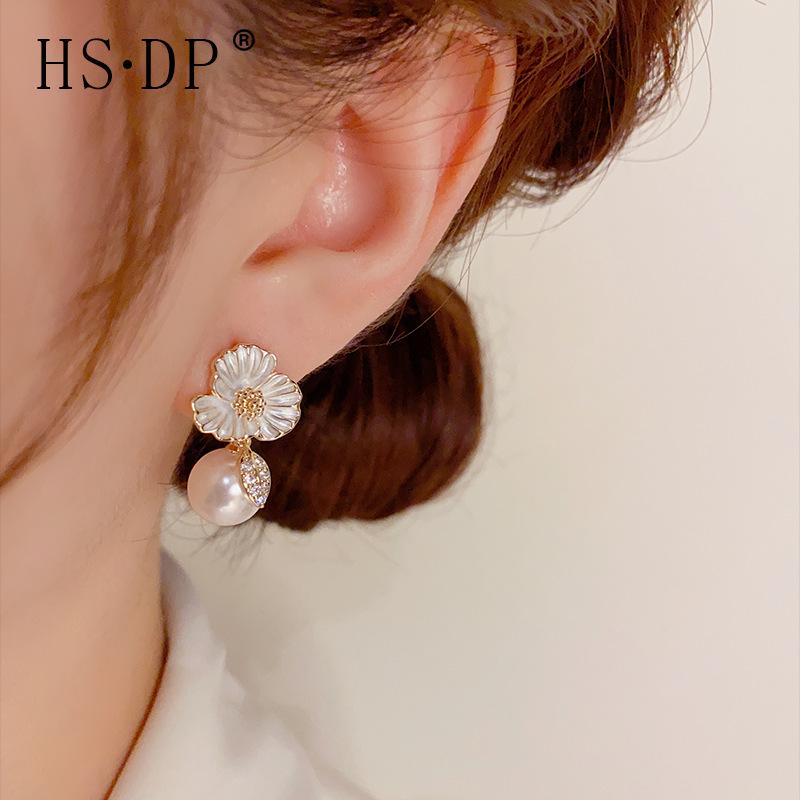 S925 Silver Needle Pearl Flower Earrings: Elegant, Luxury Niche Design for Summer