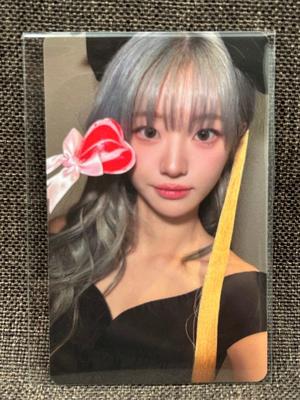 [USED] QWER CEREMONY Weverse Global LuckyDro Chodan