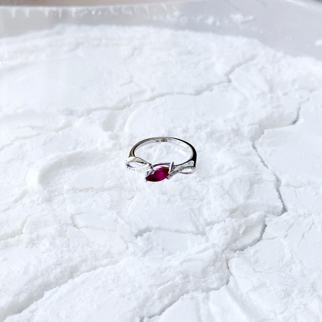 Silver Ring with Natural Ruby 0.912ct, Cubic Zirconia, Product Weight 2.41 G (2165583)