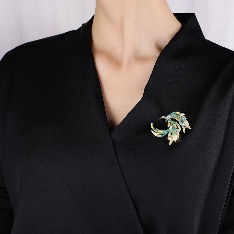 Senior brosjer blomst blad brosje pins for kvinner dress anheng mote brosjer smykker