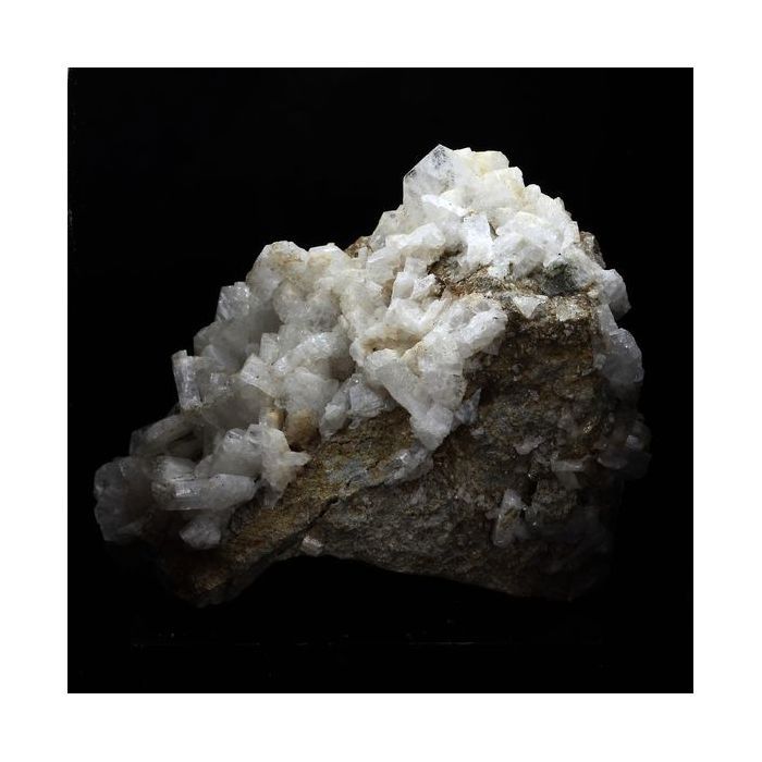 Pierres et Minéraux. Albite. 535.0 ct. Grandes Rousses, Isère, France..