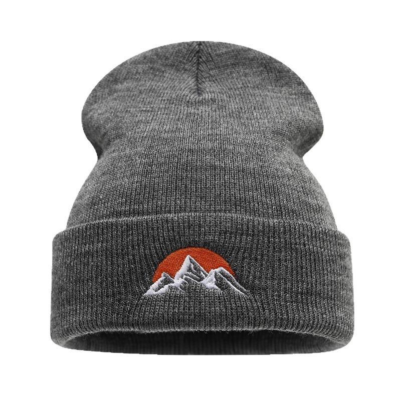 Outdoor sports and leisure warm knitted hats for men and women New mountain sun wool hats