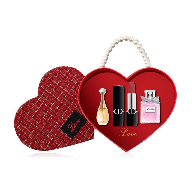 DIOR Perfume 720 Velvet comes with 5ml of True Eau de Parfum + 5ml of Floral Fragrance. синий