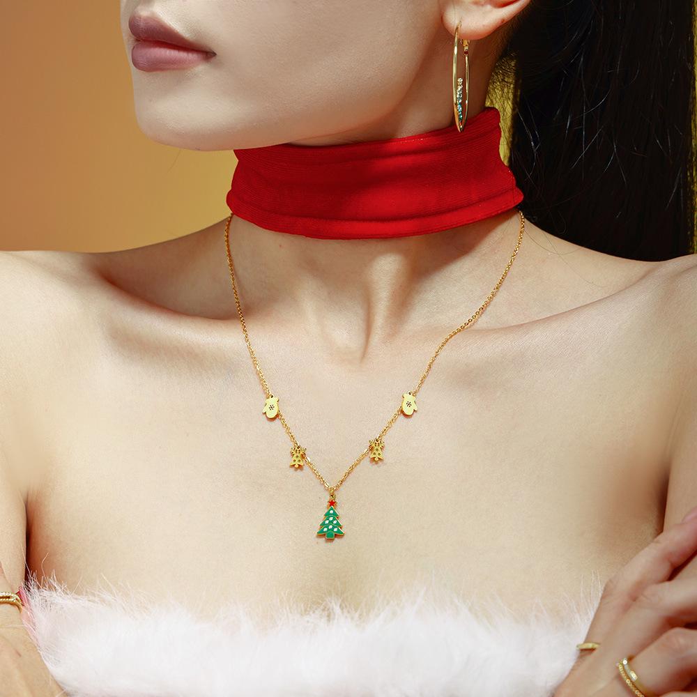 Green Zircon Sugar Cube Christmas Tree Drip Necklace: Romantic Titanium Steel Multi-Pendant Clavicle Chain Gift for Women