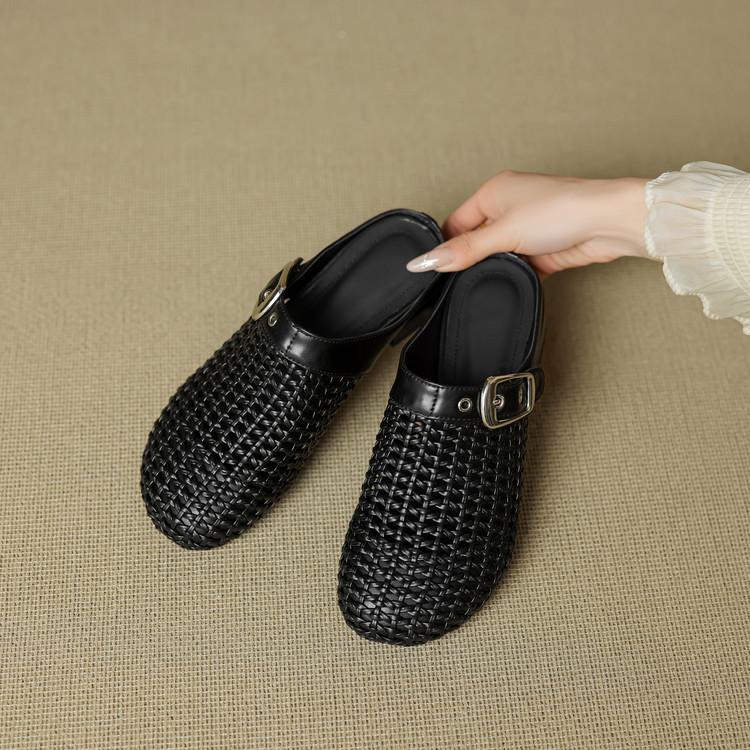Design sense Roman woven hollow bag head cool slippers 2025 summer new wear round head thick heel muller shoes women